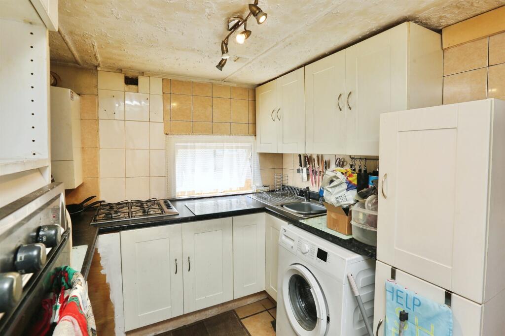 House in Southampton - View 5