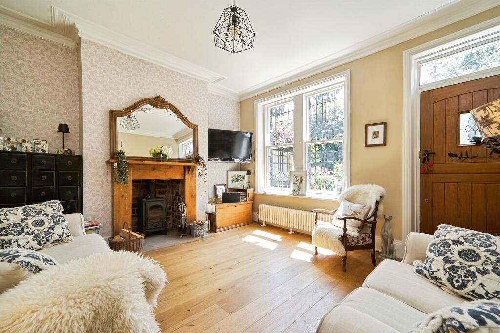 Henry Terrace, Yeadon, Leeds - View 3