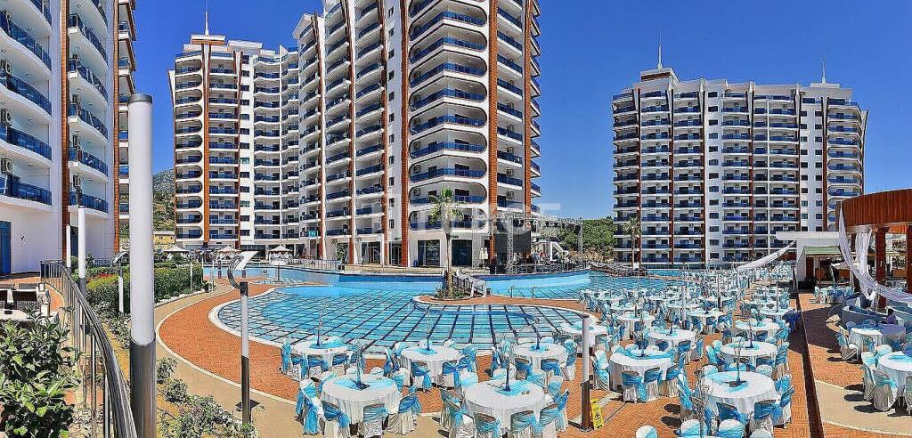 Main image of property: Antalya, Alanya, Mahmutlar