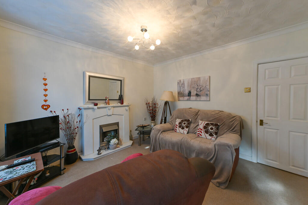 House in Southampton - View 5