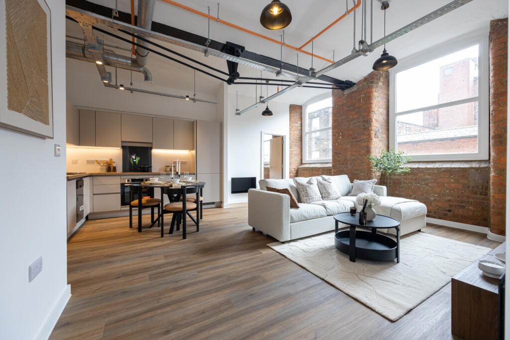 Main image of property: Bradford Road, Manchester, M40