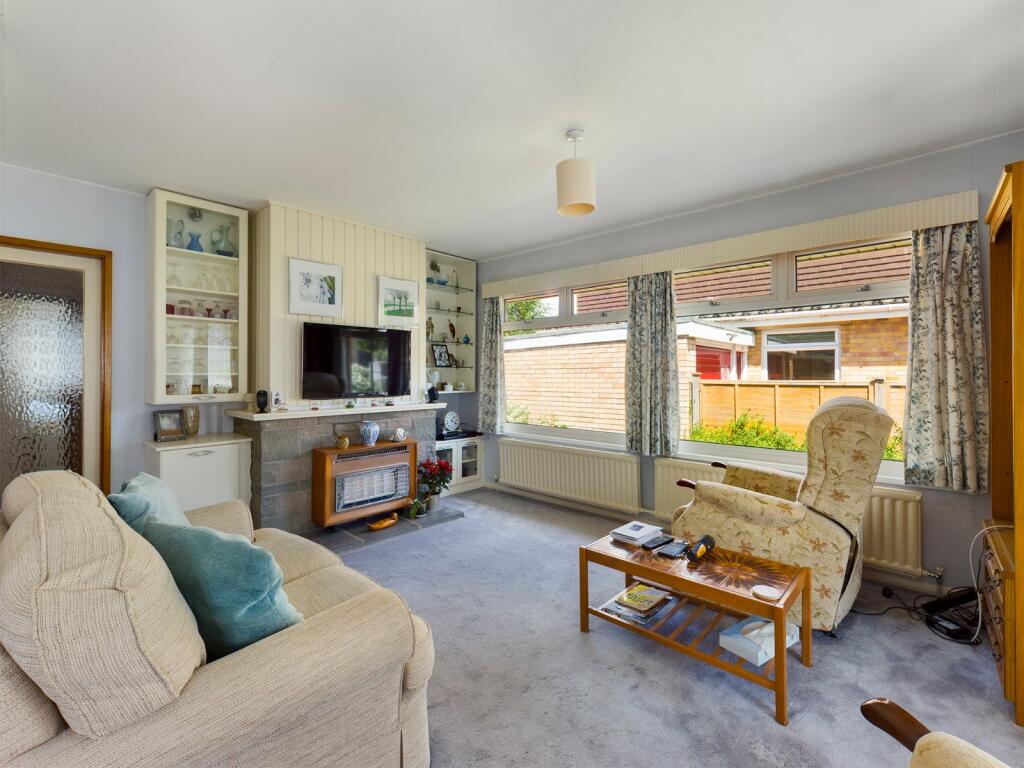 House in Bristol, Lodway, Pill and Easton-in-Gordano - More
