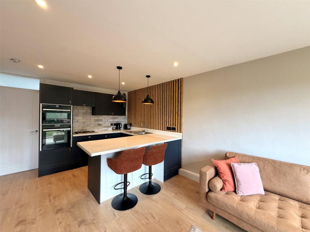 Apartment in Birmingham, Cotteridge - View 4