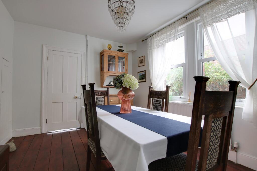 Grove Road, Fareham photo 3