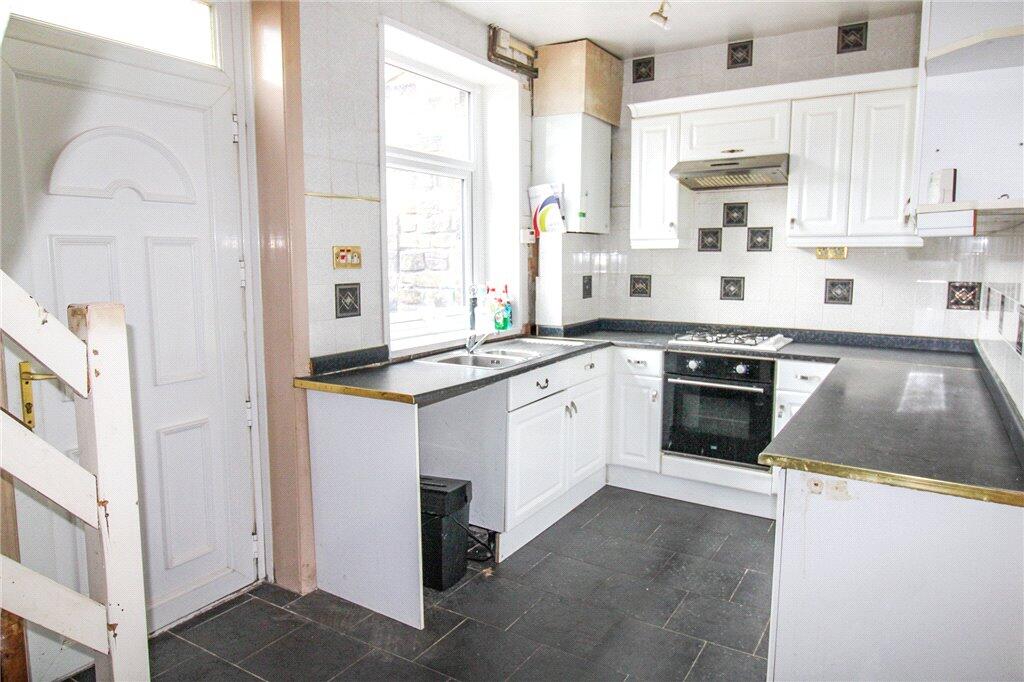 House in Bradford, Steeton with Eastburn - View 3