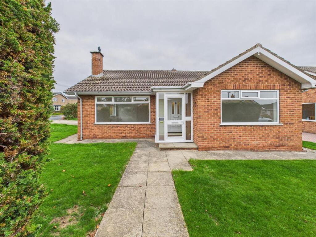 2-bed bungalow on Beacon Road, Bridlington, £325,000