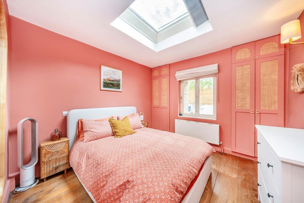 Apartment in London, Kensal Town, Maida Hill - More