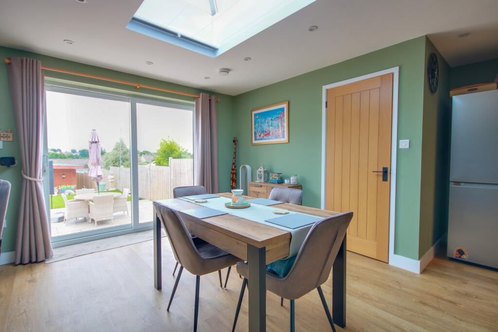 Sholing! Wow Factor Open Plan Living! Annexe! photo 4
