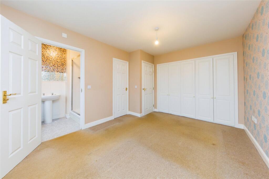 Golden Hill, Weston, Crewe, Cheshire, CW2 photo 4