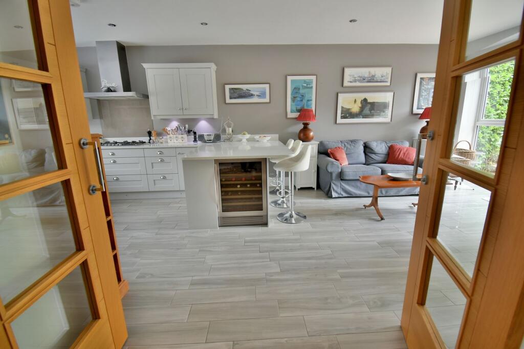 Dormy Crescent, Ferndown, BH22 photo 5