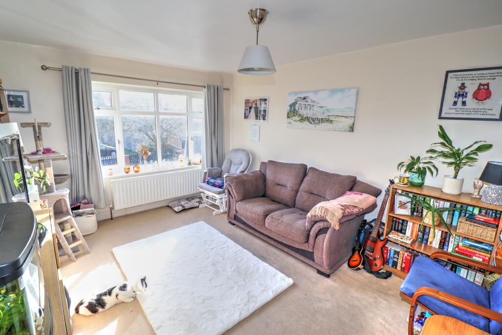 Alison Grove, Manchester, M30 photo 2