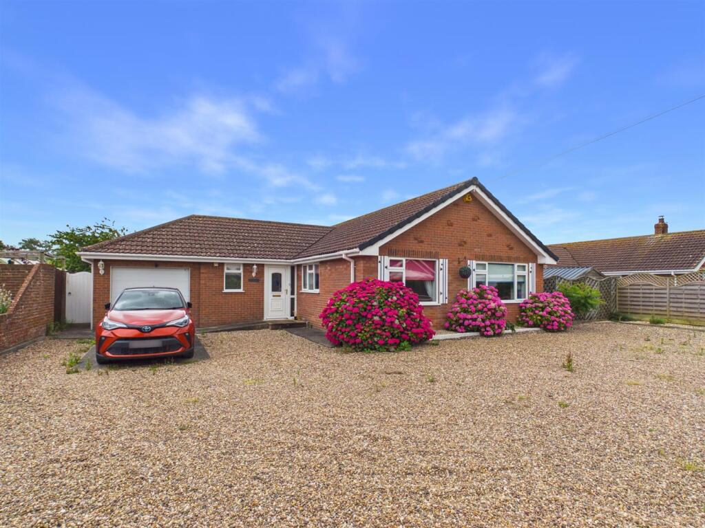 Main image of property: Kent Avenue, Theddlethorpe-St-Helens, Mablethorpe
