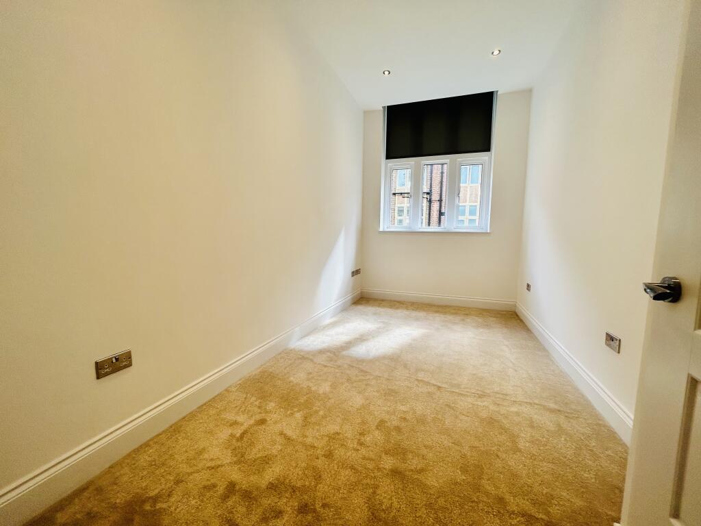 Apartment in Derby - View 2