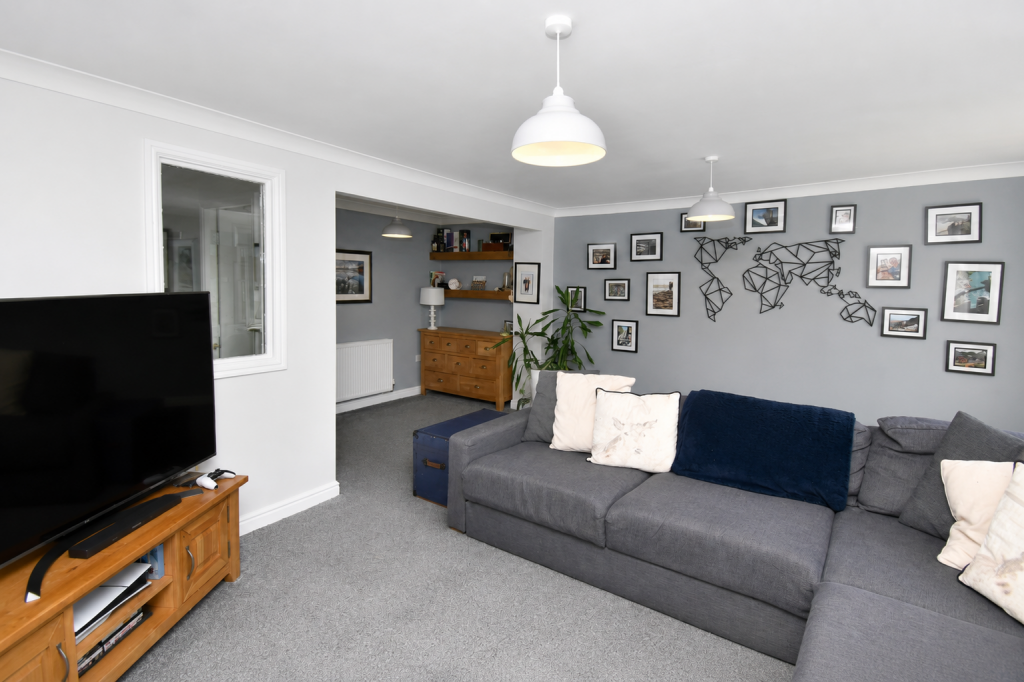 Greenock Mews, Widnes WA8 9DW photo 4
