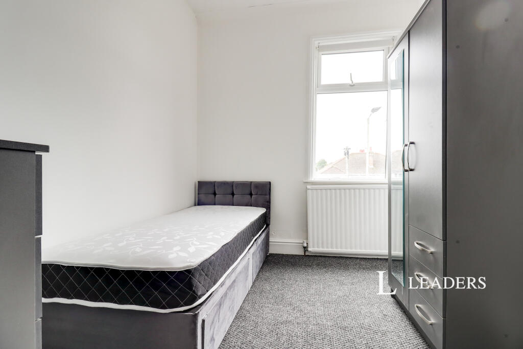 Main image of property: Wanlip Road, Syston, Leicester, LE7