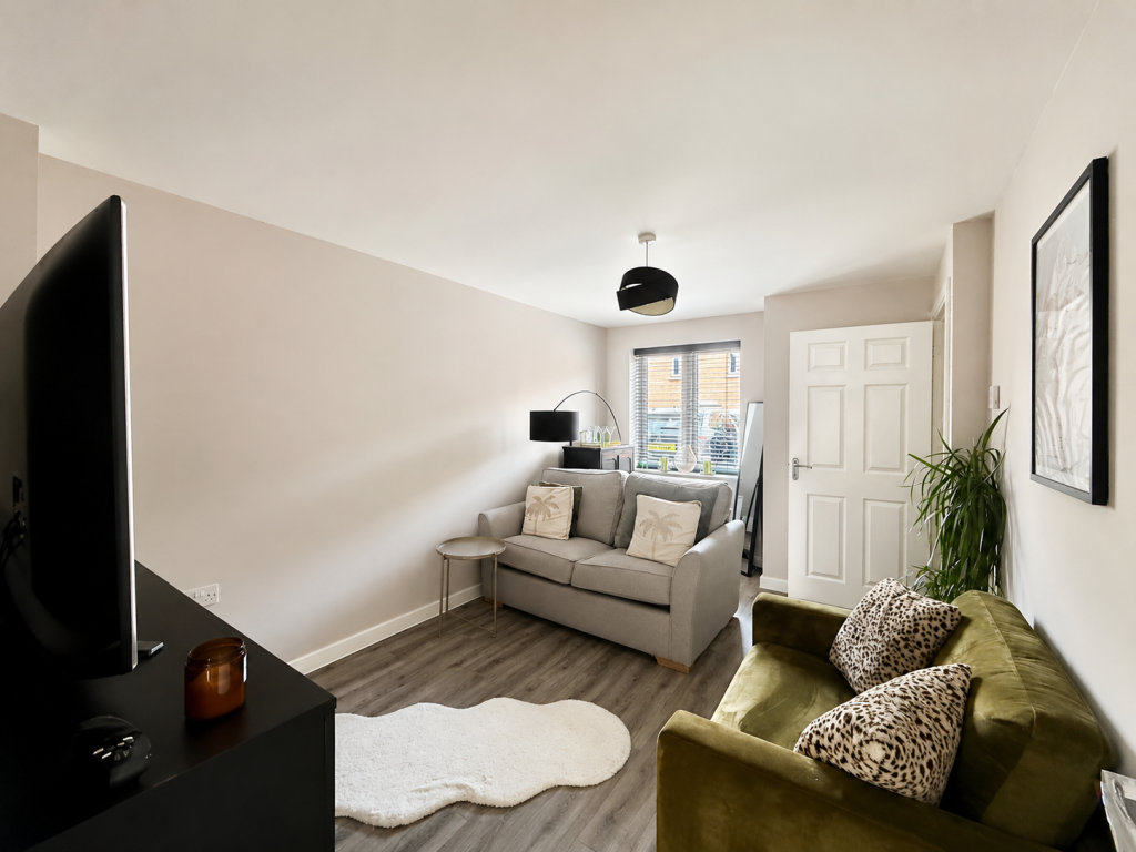 Finch Close, Houndstone, Yeovil, Somerset photo 4