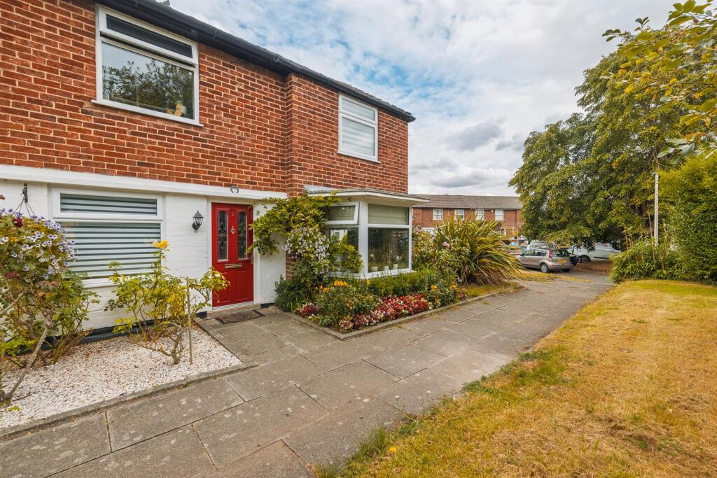 Smithy Close, Ness, Neston photo 4