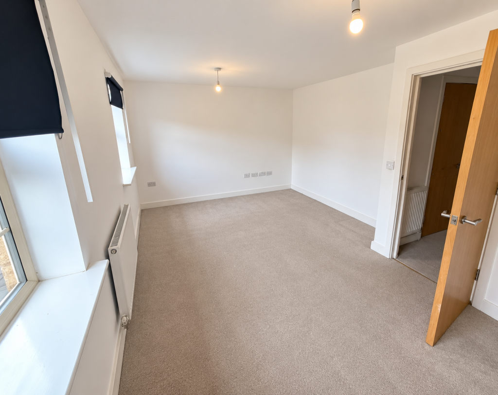 House in Wakefield - View 5