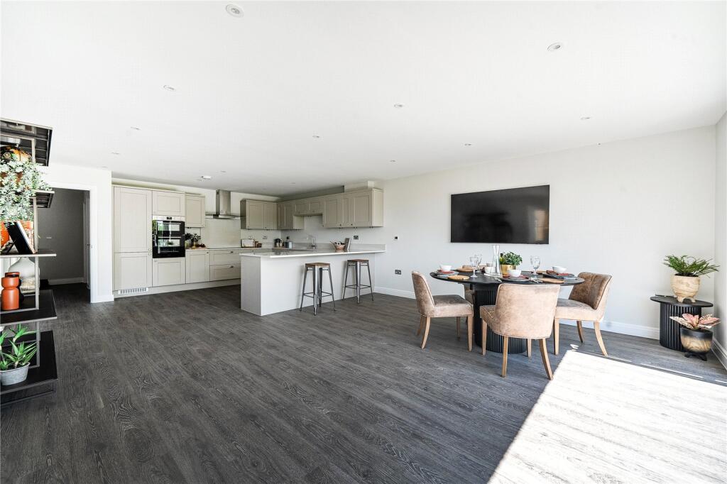 House in Reading - View 3
