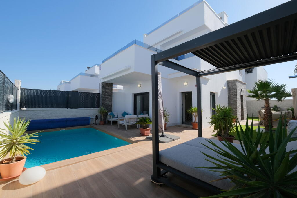 Main image of property: Valencia, Alicante