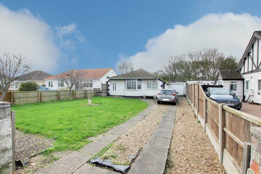 3-bed bungalow on The Boulevard, Mablethorpe, £199,950