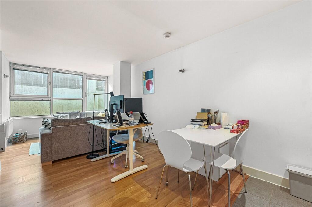 Main image of property: Artichoke Hill, London, E1W
