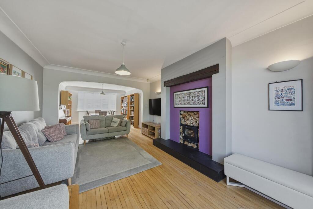 House in Nottingham, Carrington - View 3