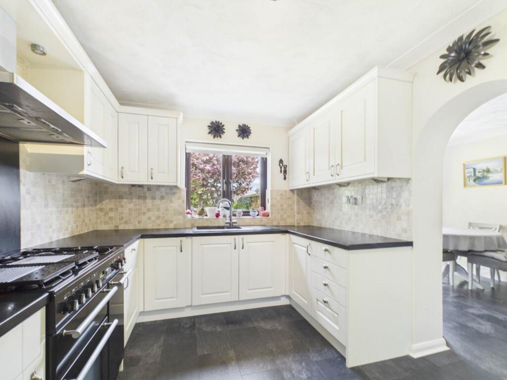 Wheelwrights, Weston Turville - View 6