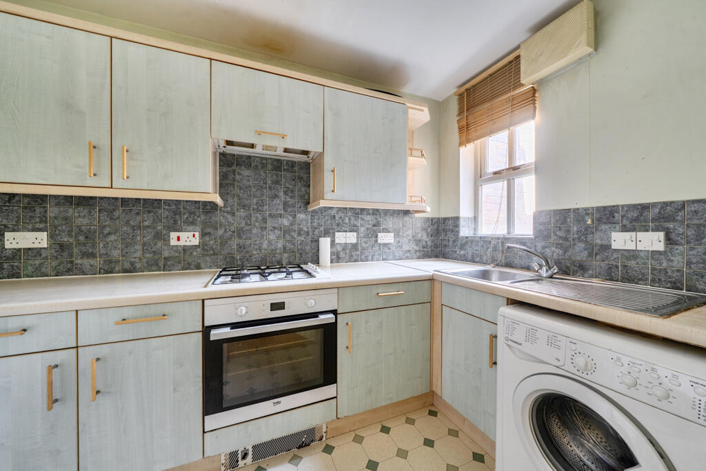 House in London - View 4