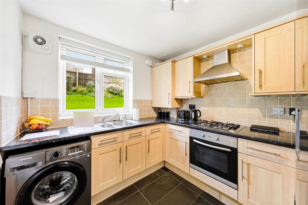 Apartment in Dartford, Wilmington - More