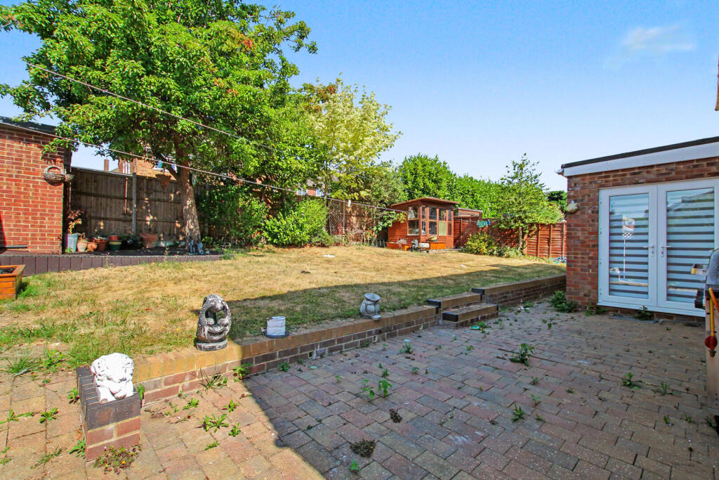 House in Dartford - View 5