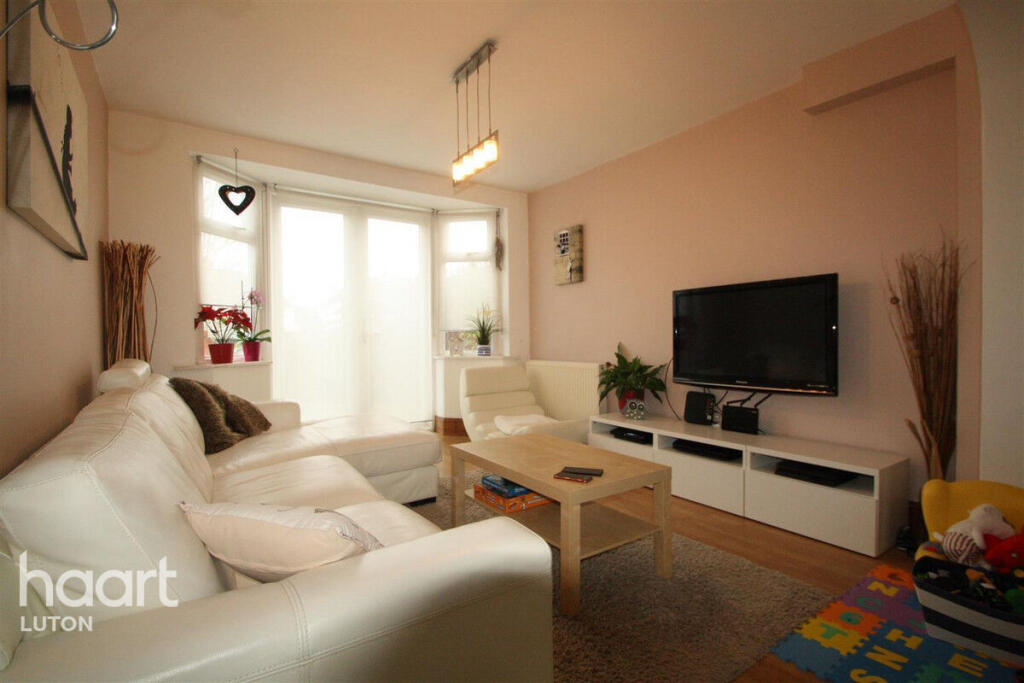 Main image of property: Stanford Road, Luton