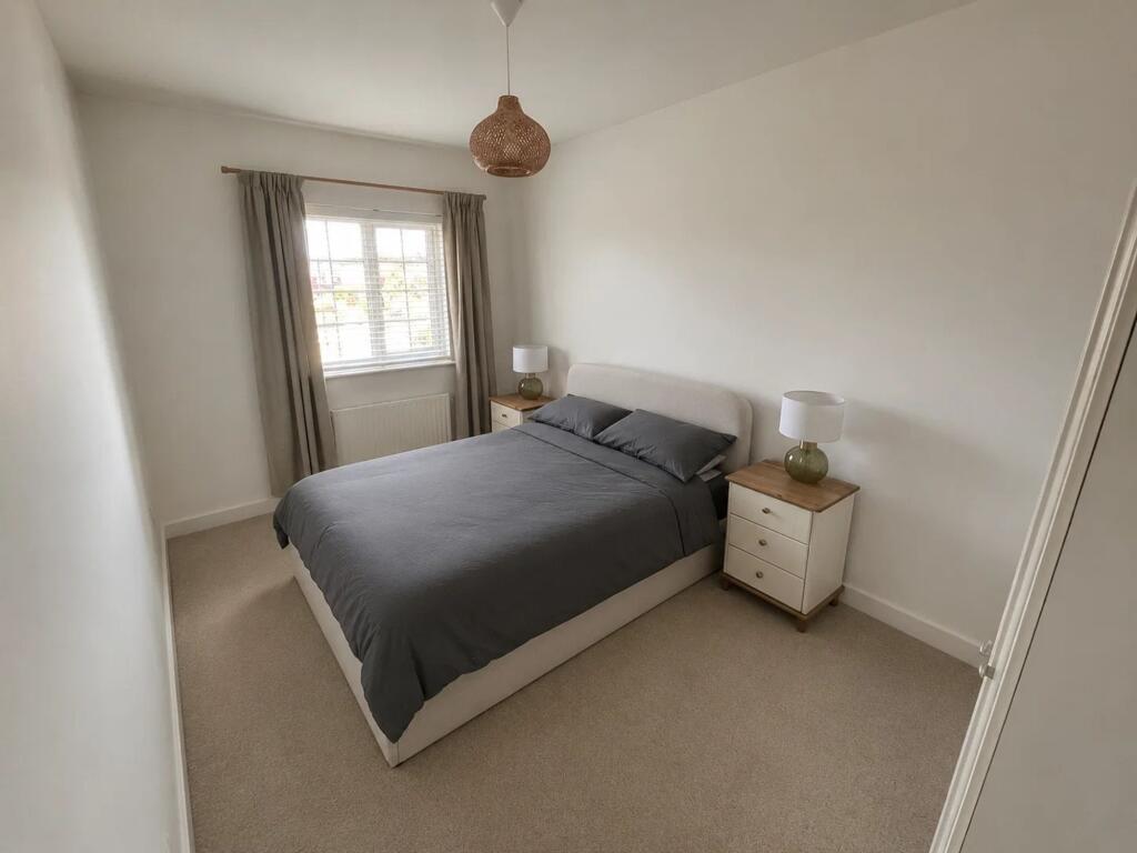 Apartment in Doncaster, Cantley - More