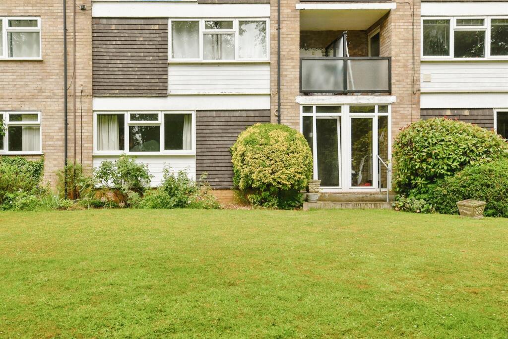 Main image of property: Tudor Court, Hitchin