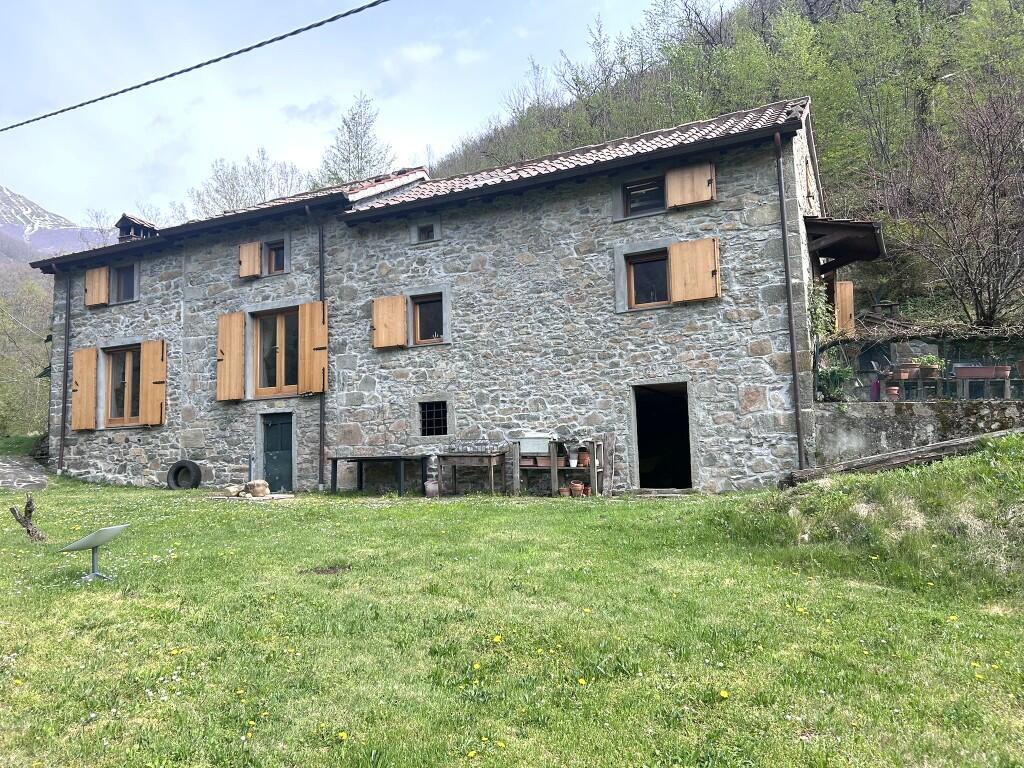 Main image of property: Coreglia Antelminelli, Lucca, Tuscany