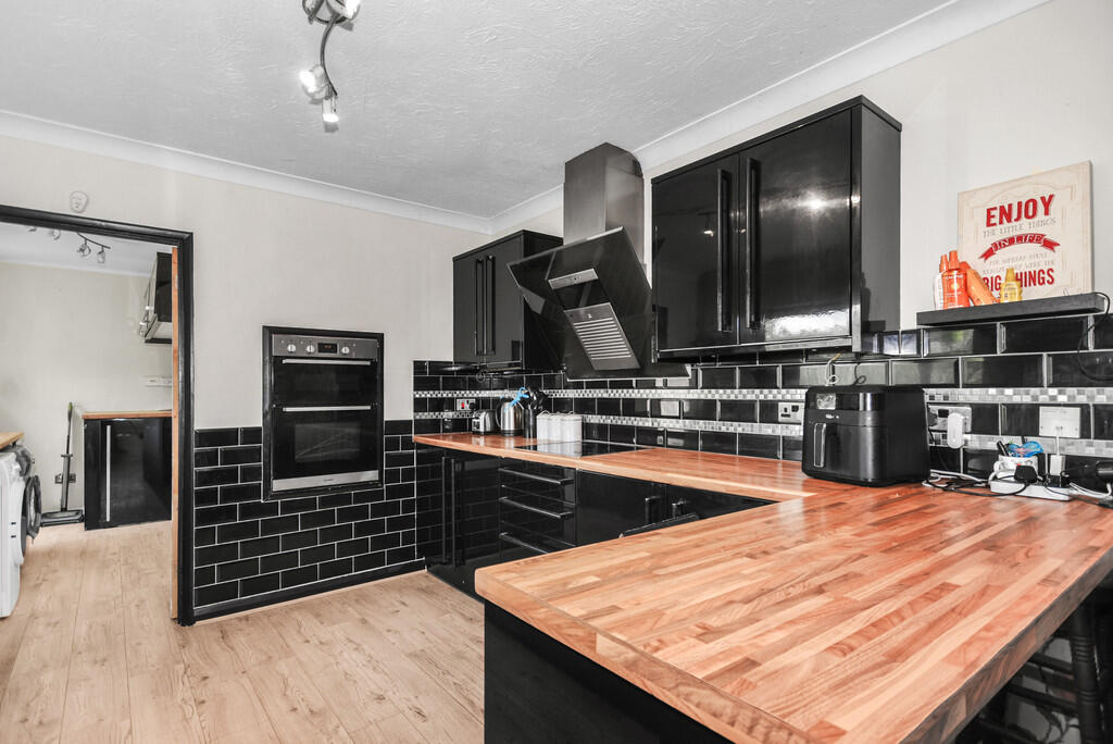 House in Rother, Fairlight - View 3