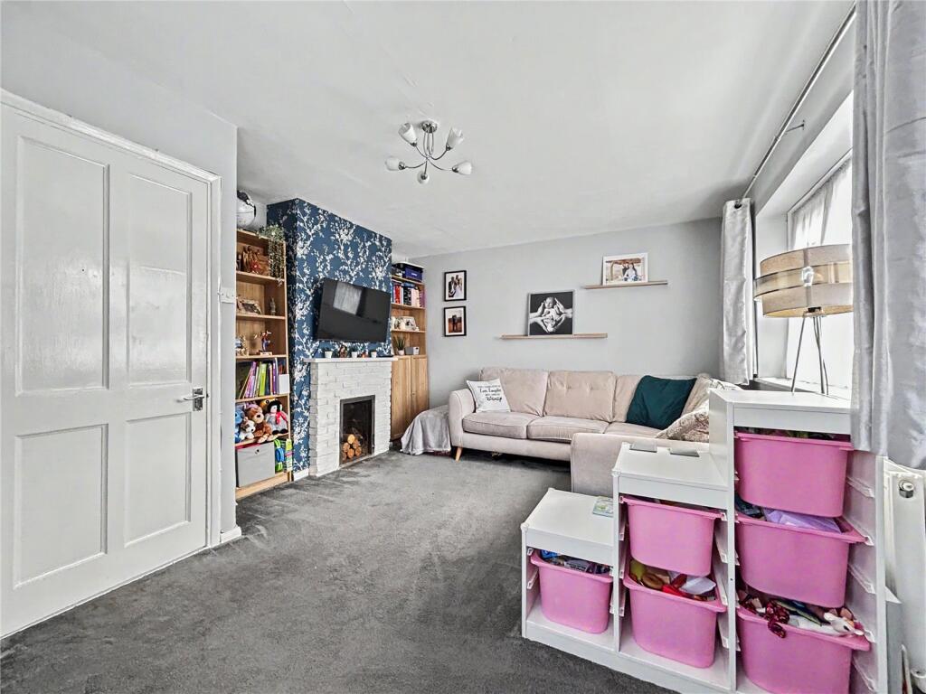Allington Road, Twydall, Kent, ME8 - View 6