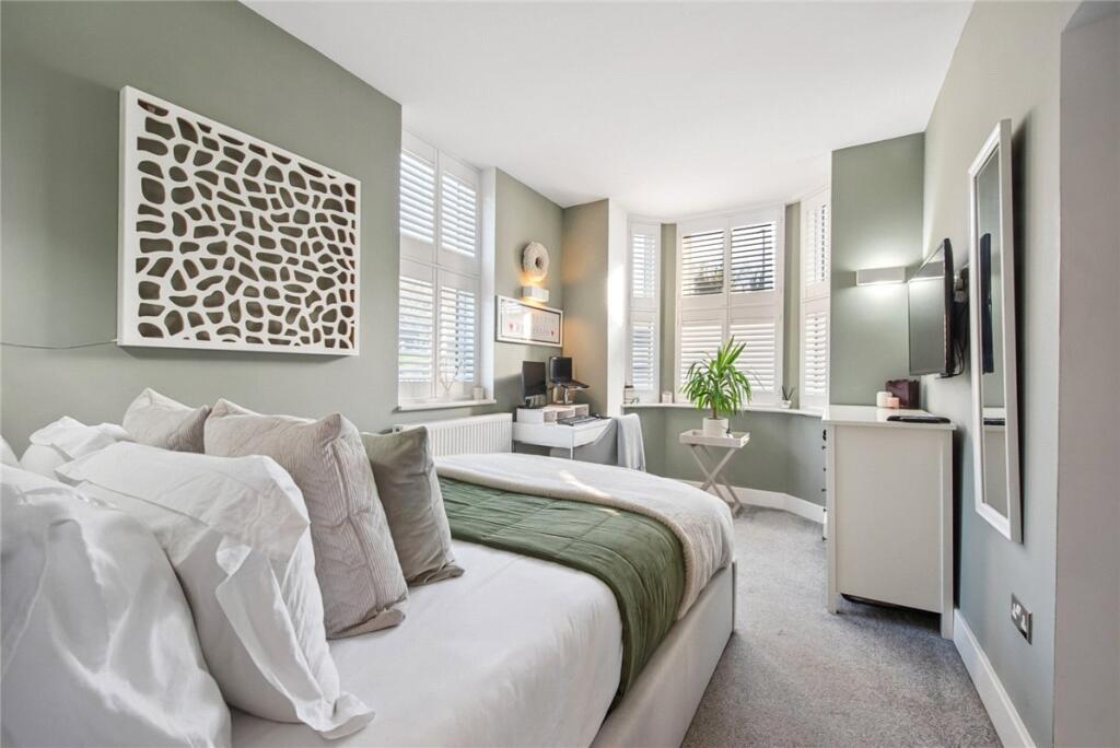 Apartment in Bromley - View 2