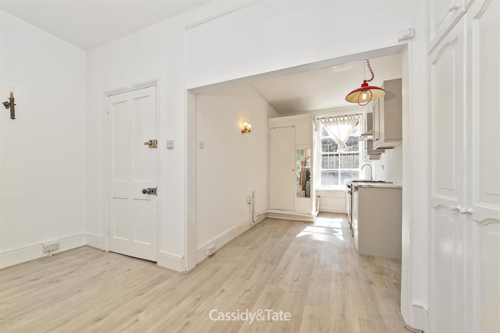 Apartment in London - View 2