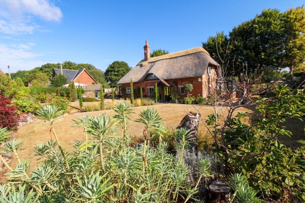 House in Salisbury, Alderbury - View 5