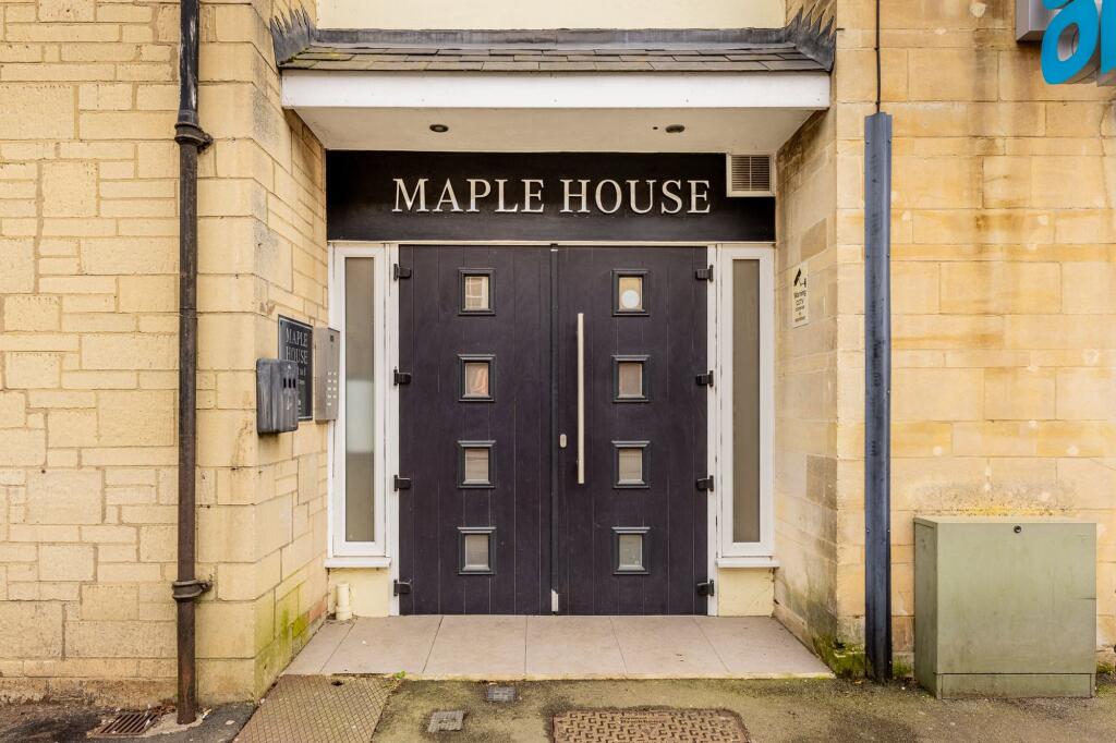 Main image of property: High Street, Witney, OX28