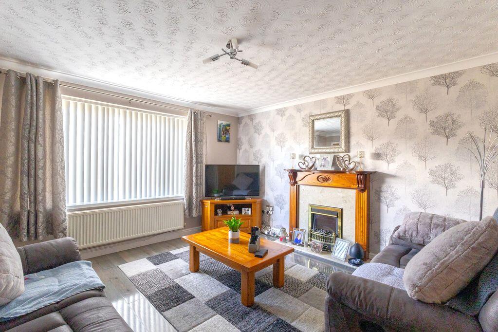 Longfield, Chirk photo 4