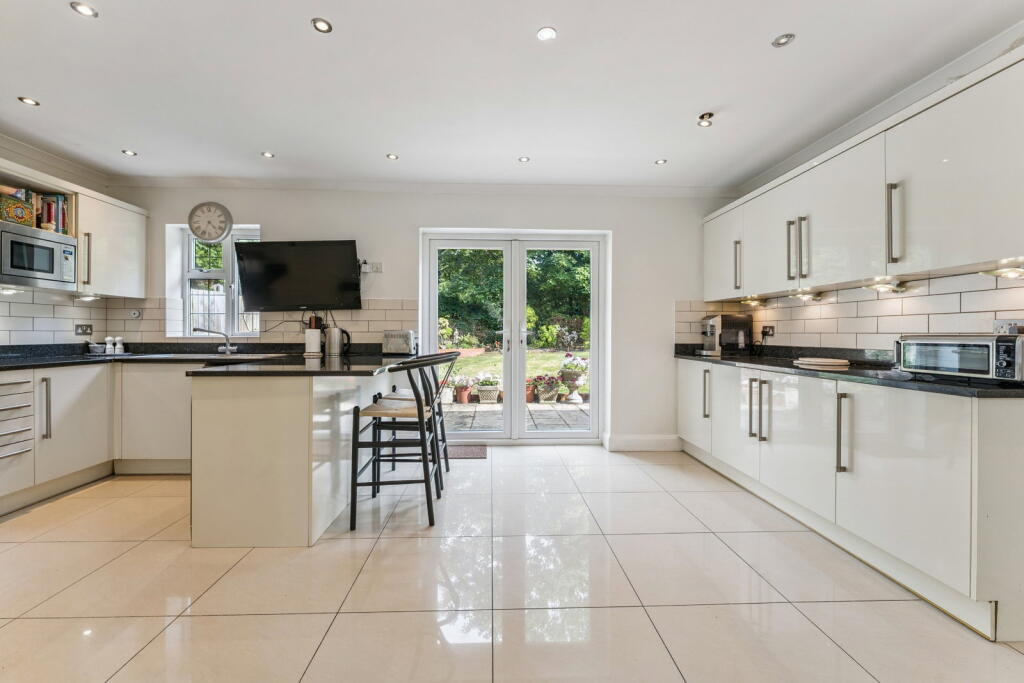 House in London - View 5