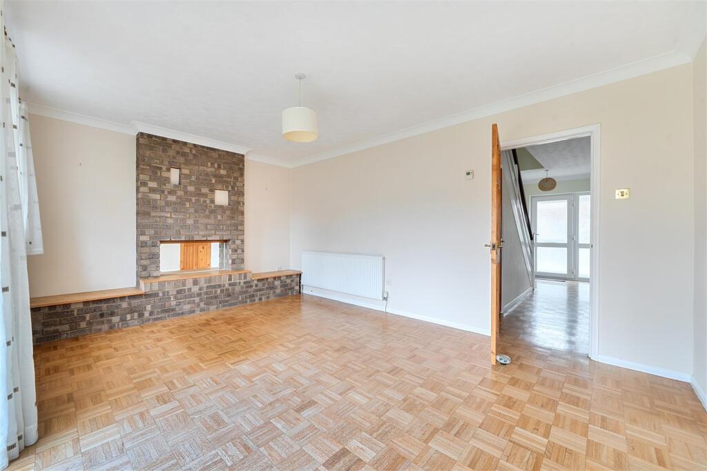 Lowther Close Wokingham, Berkshire, RG41 1JE - View 2