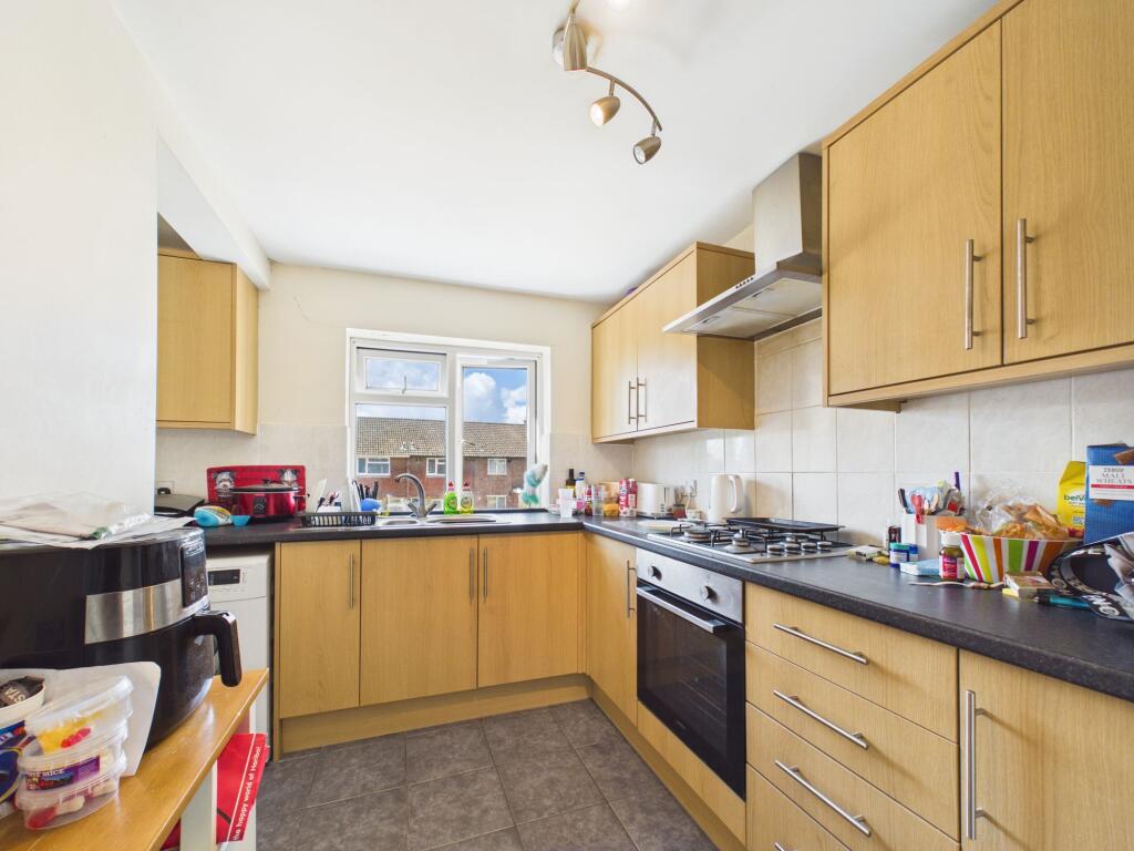 Apartment in Reading, Calcot, Tilehurst - More
