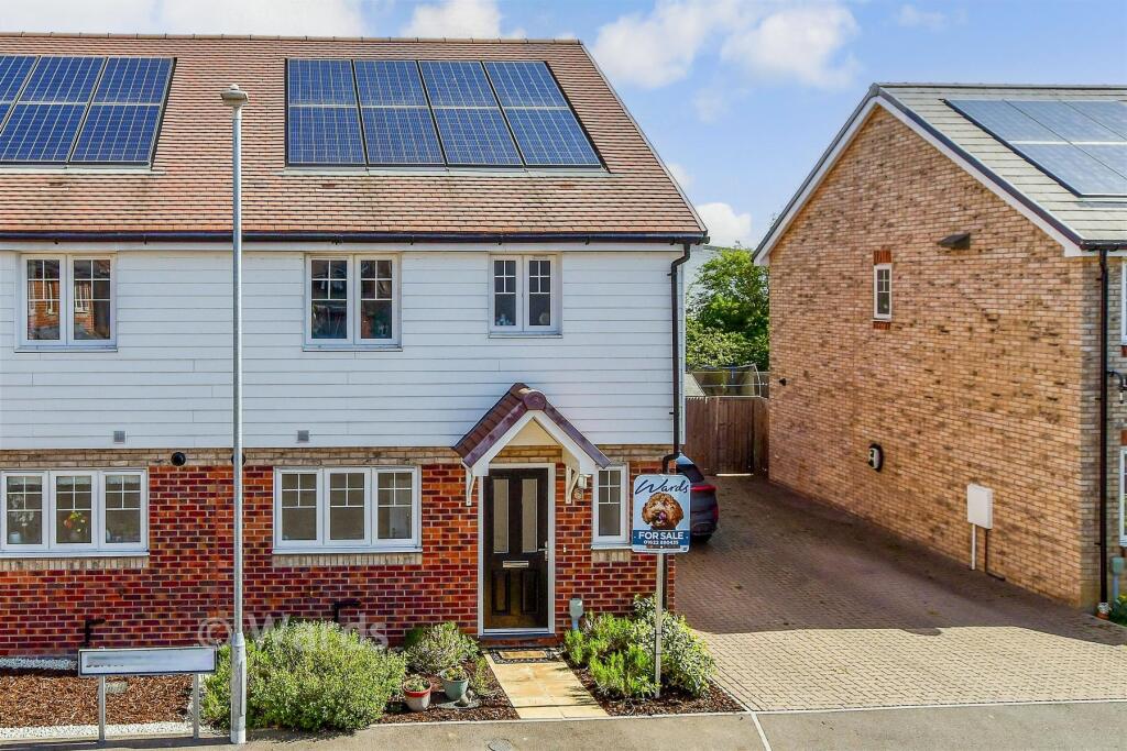 Main image of property: Beaufort Court, Headcorn, Kent