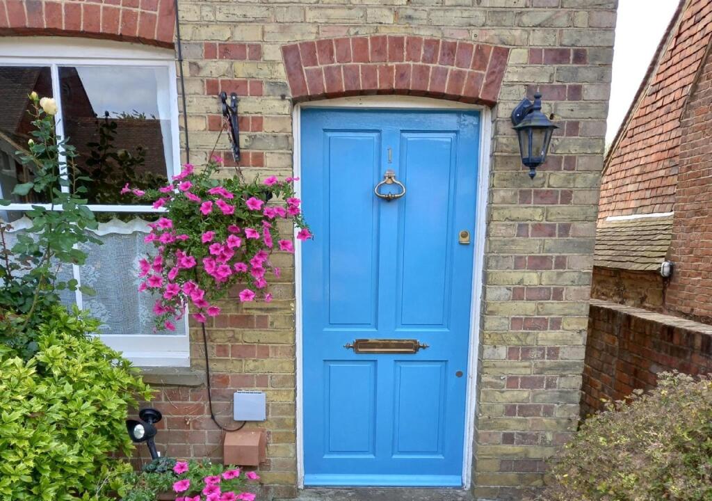 Main image of property: High Street, Kemsing, Sevenoaks