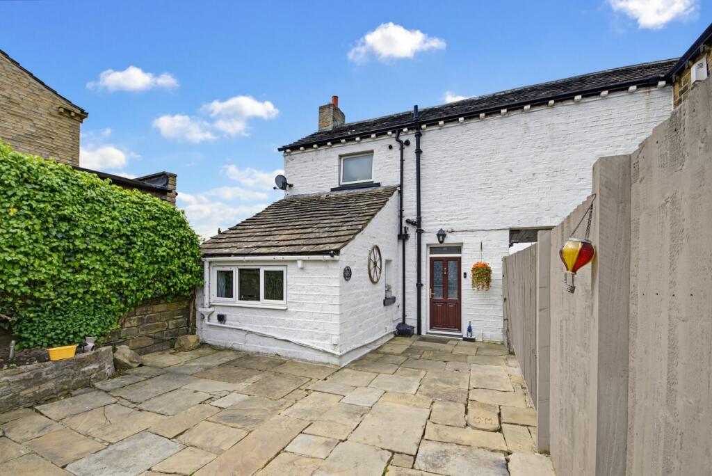 28 Tanyard Road, Oakes, Huddersfield - View 4