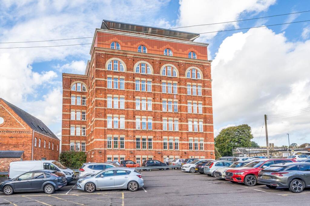 Main image of property: Hill Paul, Cheapside, Stroud