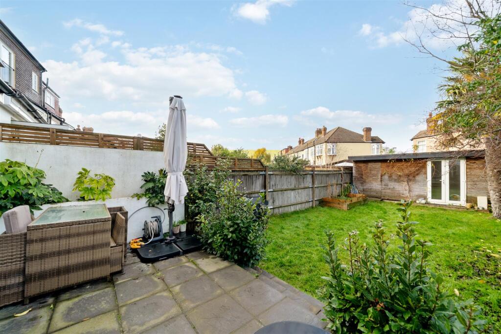 House in London, West Barnes - View 4
